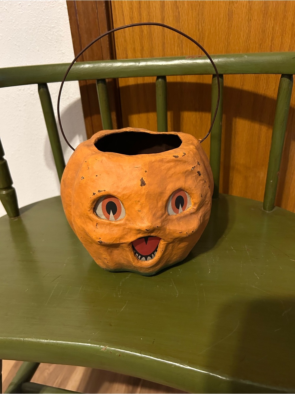 Vintage-Style Orange Halloween Pumpkin Basket - Home Art Decor